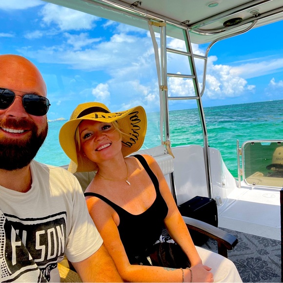 Meet your Posher, Alana - Picture 2 of 2